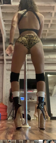 Jasmine G. review of Leopard Hot Pants image 1 out of 1