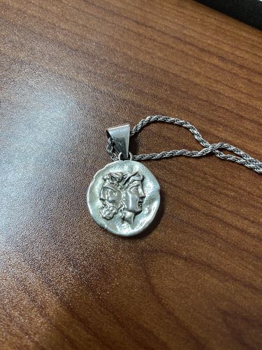 Customer photo review of Janus