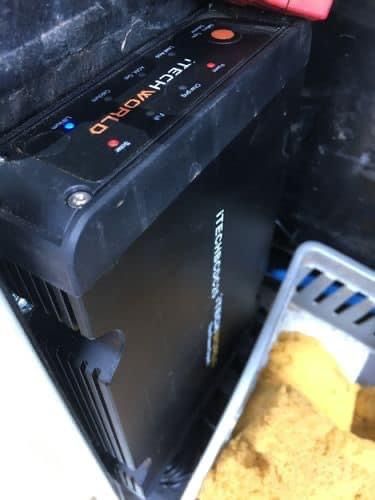 Customer photo review of Dual input 25A In-Vehicle Battery Charger DC iTECHDCDC25 DCDC