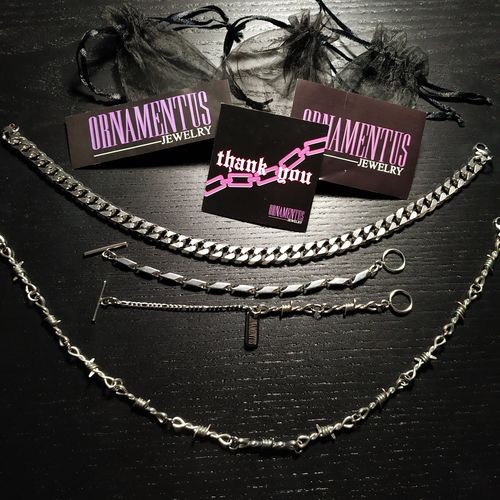Customer photo review of Barbed Wire Chain