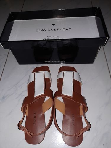Customer photo review of Lara White