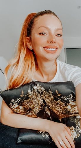 Customer photo review of Black & Gold Roses Pure Silk Cushion Cover