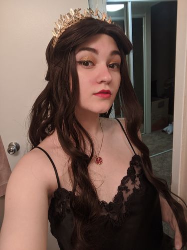 Customer photo review of Fashion sweet long curly wig yv43183
