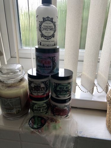 Customer photo review of Small Christmas Glitter Stamp box