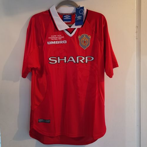 Customer photo review of 1999-2000 Manu Home retro kit- Long sleeves