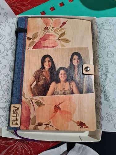 Reseña con foto de un cliente sobre Planner Único de Felicidad