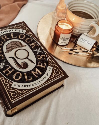 Customer photo review of "Sweater Weather" Amber, Orange, Sandalwood Scented Soy Candle