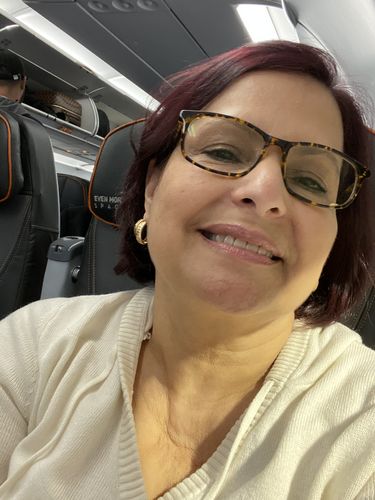 Customer photo review of Joligrace Marble Brush Holder-Medium