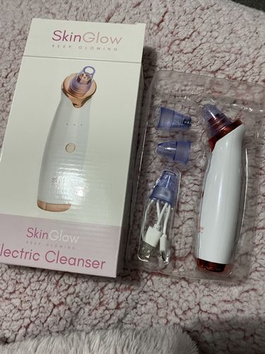 Customer photo review of SkinGlow Electric Cleanser - No More Blackheads