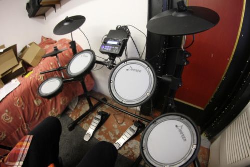 Customer photo review of Donner DED-100 Electric Drum Kit 8 Piece Electronic Drum Set
