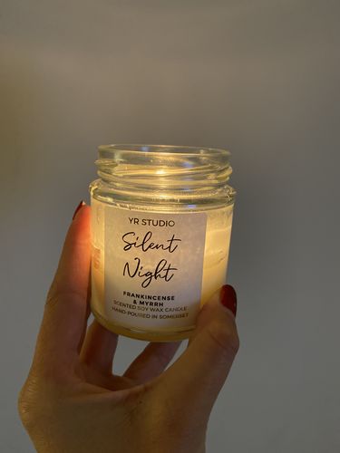 Customer photo review of Silent Night - Frankincense and Myrrh Scented Candle - medium