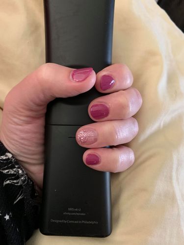 Customer photo review of GHDip Dip Powder Nail Kit G6407(Glitter Red Color)