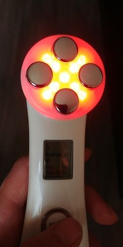 Customer photo review of Everything Beauty™ Anti-Aging LED Skin Tightening Device