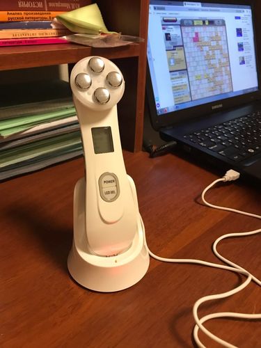 Customer photo review of Everything Beauty™ Anti-Aging LED Skin Tightening Device