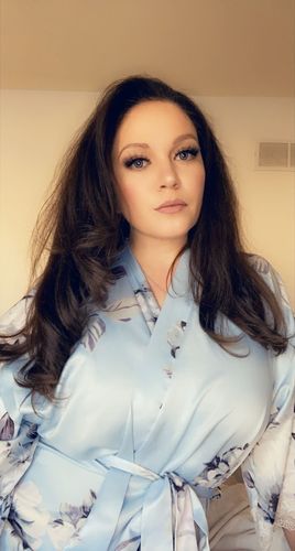 Customer photo review of DNA Taylor Blue Gray Contact Lenses