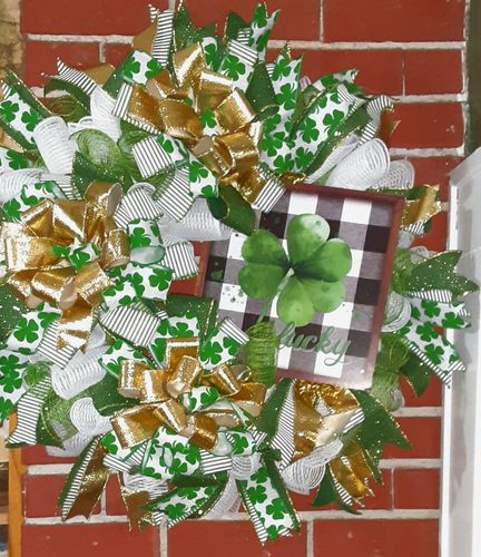 Customer photo review of Deluxe St. Patricks Day DecoMesh Wreath Kit WK-009