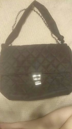 Customer photo review of Black Quilted Retro Large-Capacity Simple Shoulder Bag