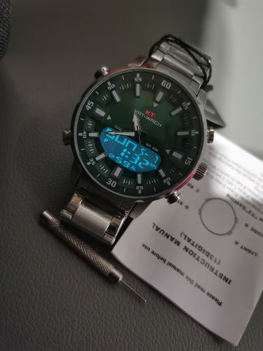 Customer photo review of Gold Men Watch New Luxury Brand Sport Style Watches