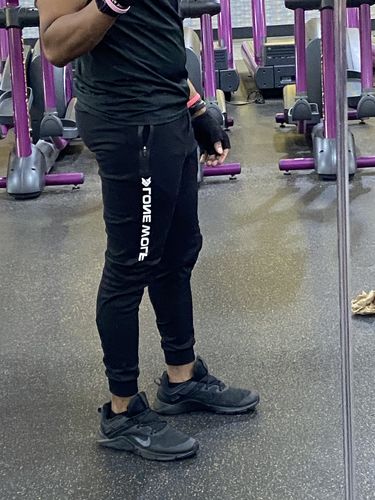 Customer photo review of Process Black Essential™ Joggers