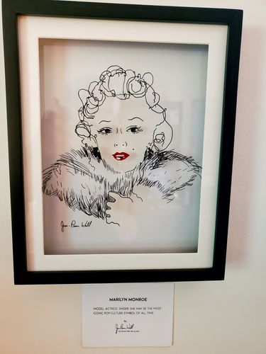 Customer photo review of Marilyn Monroe