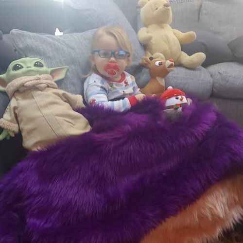 Customer photo review of Area Rugs ,Soft Faux Fur Sheepskin Shag Silky Rug