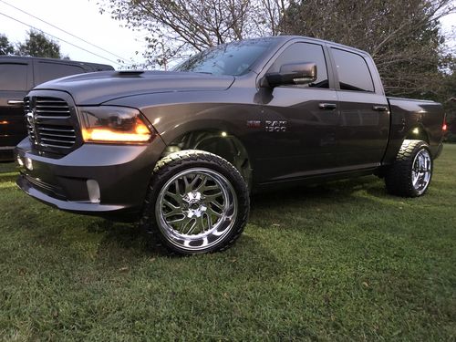 Customer photo review of Premium RGB+W Rock Lights