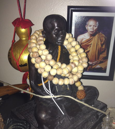 Customer photo review of Amulette Thai de charme Phra Khunpen Dam Pim Khamakan - Très Vénérable LP Koon.