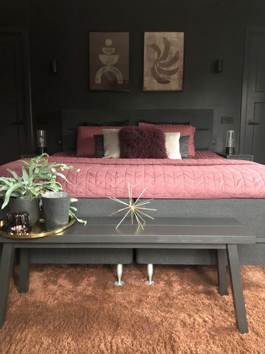 Customer photo review of Chocolat brown "Kinship"