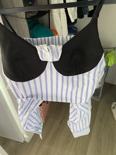 Customer photo review of Striped Print Cold Shoulder 2-in-1 Cropped Top
