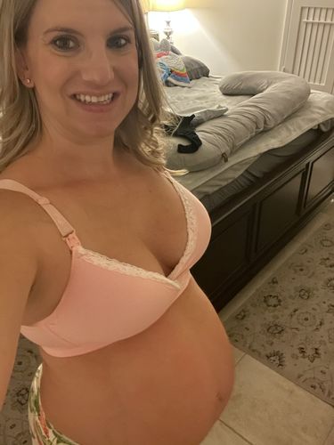 Customer photo review of 2-in-1 Maternity Comfy Bra