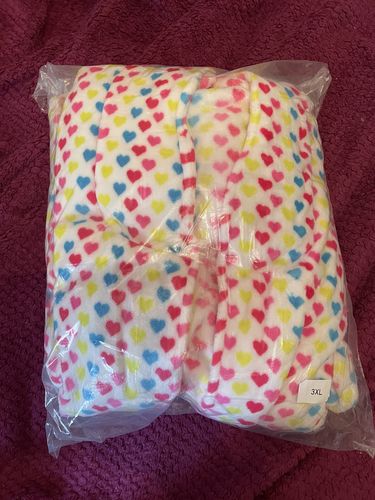 Customer photo review of Trixie Cosmetics Robe