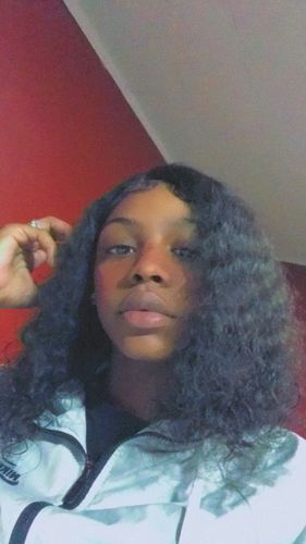 Customer photo review of 13x4 Curly Lace frontal Wig 180% density