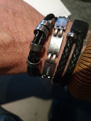 Customer photo review of LOANYA Leather Bracelet For Men With Personalized Beads