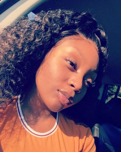 Customer photo review of 13x4 Curly Lace frontal Wig 180% density