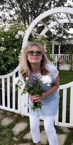 Customer photo review of 273 For Women By Fred Hayman Eau De Parfum Spray 2.5 oz