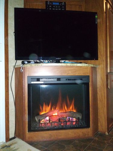 Customer photo review of Dimplex 28" Multi-Fire XHD Plug-in Electric Firebox - Logs