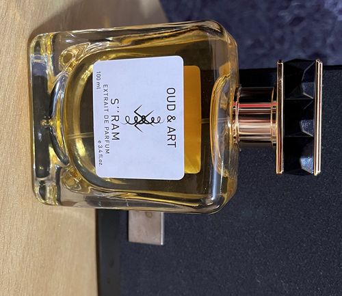 Customer photo review of Sillage S"Ram Oud & Art Extrait De Parfum 100ml