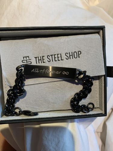 Customer photo review of 8mm Cuban Link Engravable ID Bracelet