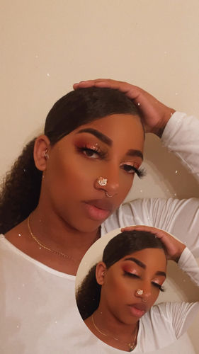 Customer photo review of Hello kitty Nose Studz