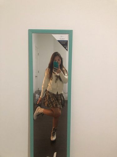 Customer photo review of Bowknot sweater cardigan plaid short skirt
