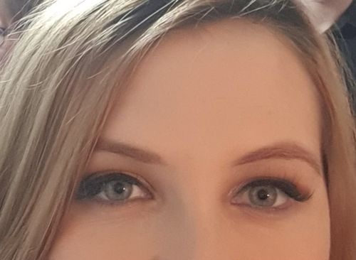 Customer photo review of And so it begins - Starter Set (mit schwarzem Wimpernkleber)