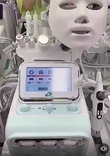 Customer photo review of 2nd Gen 7 in 1 Professional Hydro Dermabrasion Machine