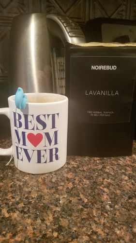 Customer photo review of Elevated CBD Tea by Noirebud