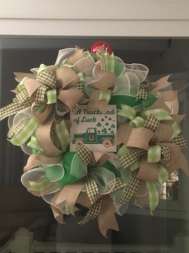 Customer photo review of 5 Ways To Use DecoMesh for Wreaths