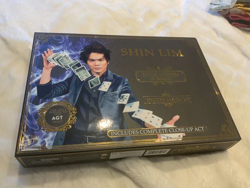 Customer photo review of Evolushin Magic Set by Shin Lim