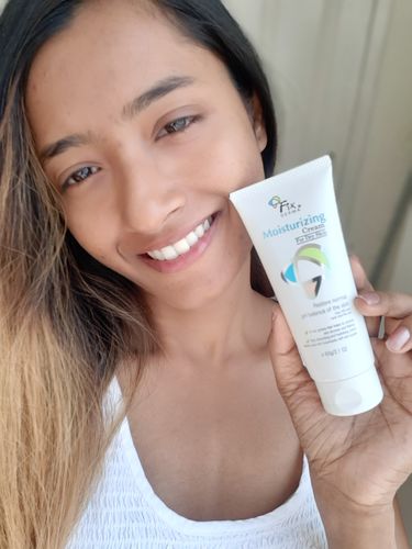 Customer photo review of Moisturizing Cream For Dry Skin