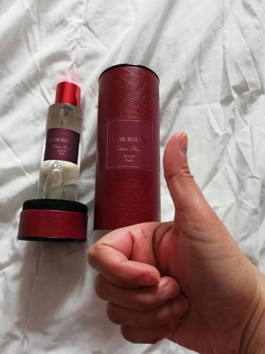 Customer photo review of Cuir Rouge