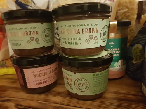 Customer photo review of 2 vasi di Pasta di Nocciole Piemonte IGP 100%