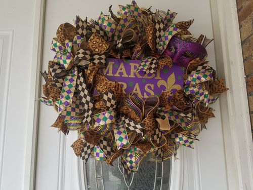 Customer photo review of 10.25"X10Yd Wide Multi Color Foil Mesh Mardi Gras RE1347W3