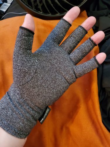 Customer photo review of Premium Arthritis Compression Gloves (Bundle #3)